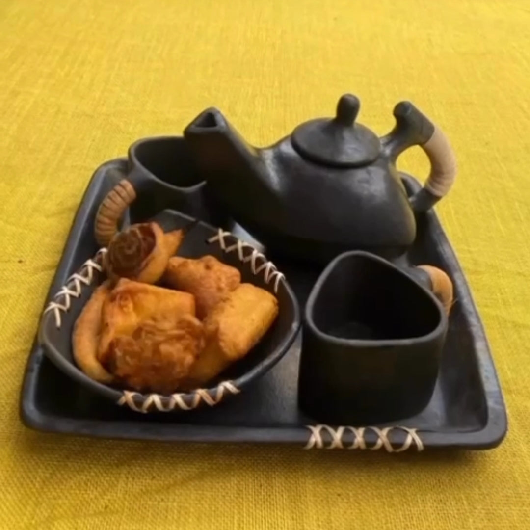 Longpi Black Pottery Chai-Pakoda Set