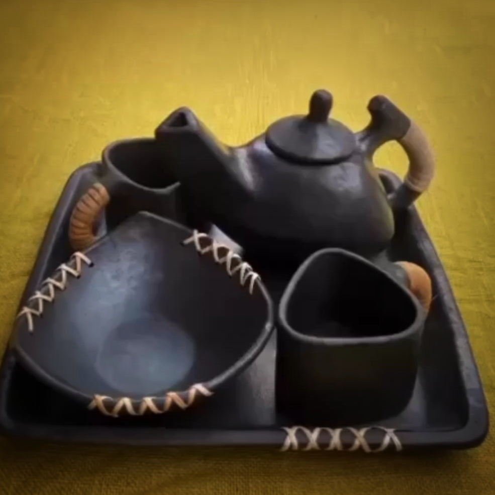 Longpi Black Pottery Chai-Pakoda Set